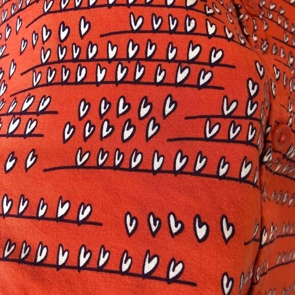 Beach Lunch Lounge Orange Heart On Wire Shirt Button Down - Picture 4 of 8